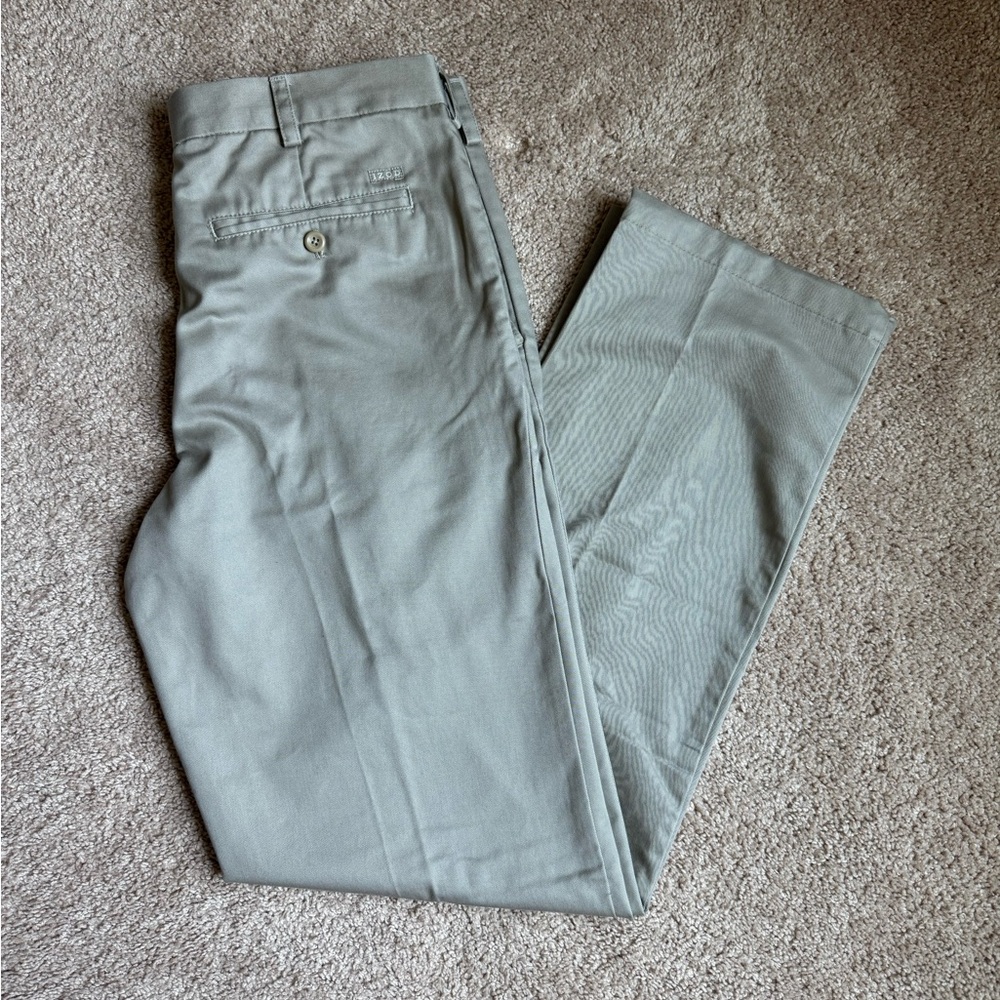 Izod Men's Light Gray Chinos